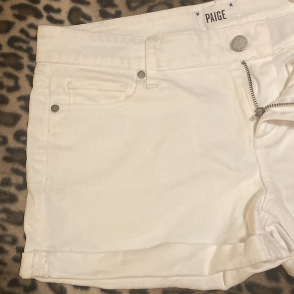 2 for $40 PAIGE Shorts Women’s Size 28 Paige Cuffed Hem Shorts White Jean Shorts - Picture 7 of 14